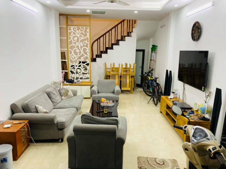 BÁN NHÀ SIÊU ĐẸP LẠC LONG QUÂN , TÂY HỒ 37M, 6T, MT 4.1M, CÁCH Ô TÔ TRÁNH 1 NHÀ, 10 TỶ. 0937651883.