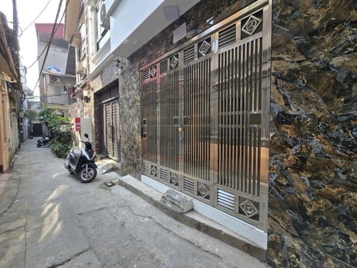 NHÀ MỚI SẴN VỀ Ở LUÔN – 3 THOÁNG – NGÕ Ô TÔ LÙI TẬN CỬA – MẶT TIỀN MIÊN MAN 5.2M
