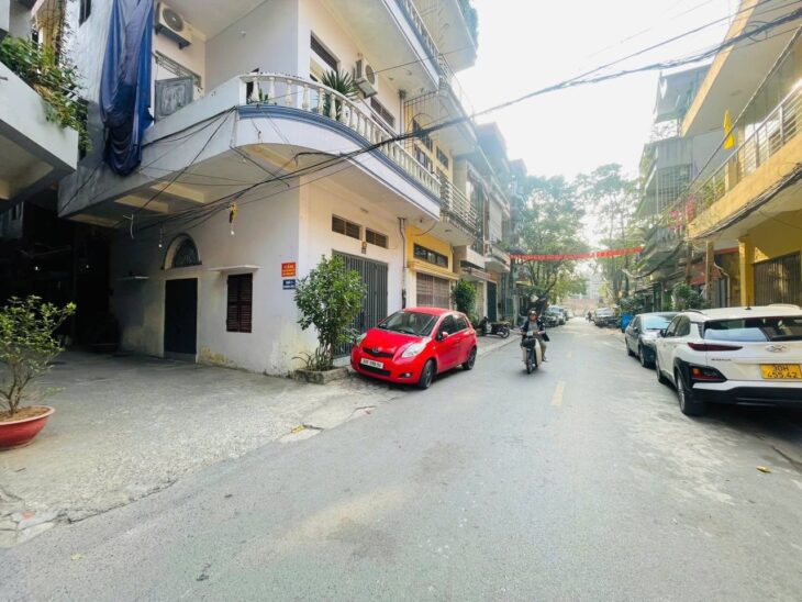 Bán nhà Tô Hiệu giá 12.8 tỷ, diện tích 59m2, 3 tầng, mặt tiền 22m