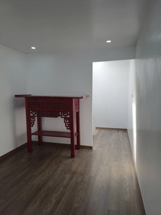 Bán nhà Lĩnh Nam giá 5.25 tỷ, diện tích 28m2, 5 tầng, mặt tiền 3m