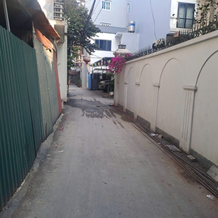 BÁN ĐẤT ĐỨC DIỄN, BẮC TỪ LIÊM 60M, C4, MT 5.5M, Ô TÔ ĐỖ CỬA, Ở HAY XÂY CCMN RẤT ĐẸP, NHỈNH 8 TỶ.