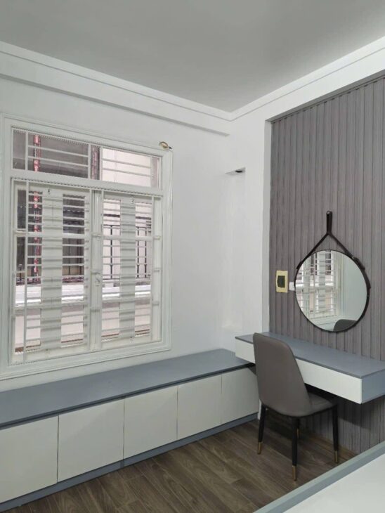 Bán nhà Lĩnh Nam giá 5.25 tỷ, diện tích 28m2, 5 tầng, mặt tiền 3m