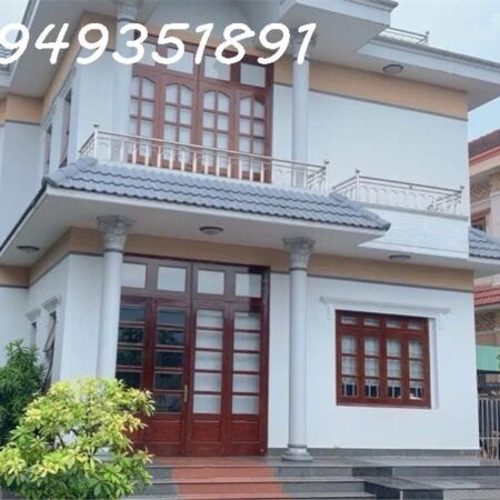 NHÀ BIỆT THỰ (GẦN VINHOMES) HXH 600M2 NGANG 18M SHR HOÀN CÔNG ĐỦ GIÁ 29,6Tỷ