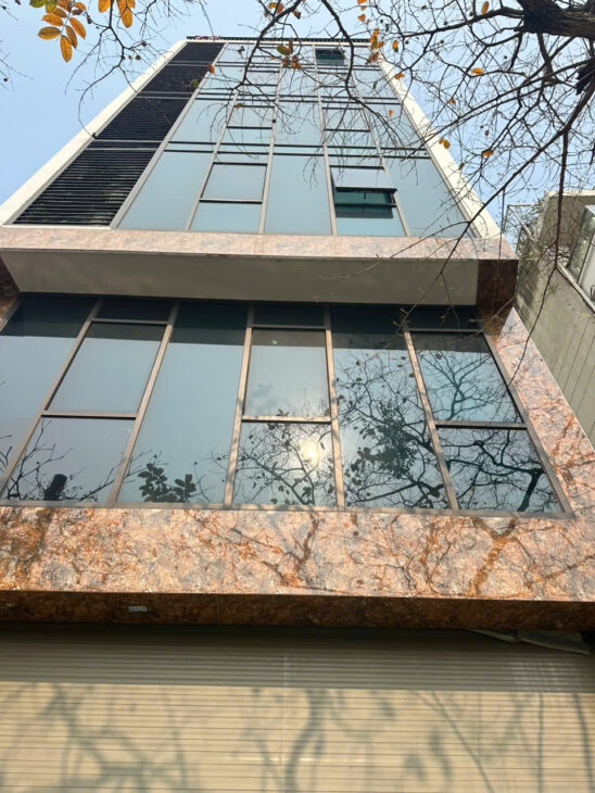 Bán nhà mặt phố Vip 100m Quan Nhân view Hồ Vip cực đẹp Thanh Xuân, HN