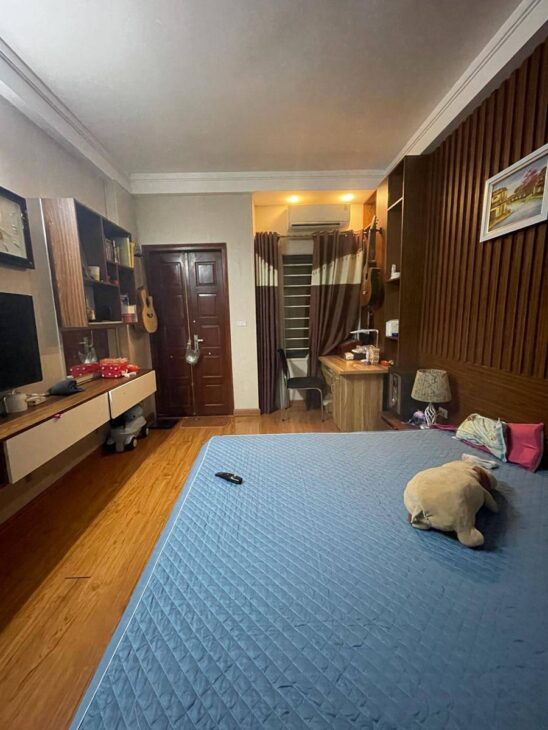 Bán nhà Tân Mai giá 6.6 tỷ, diện tích 33m2, 6 tầng, mặt tiền 4m