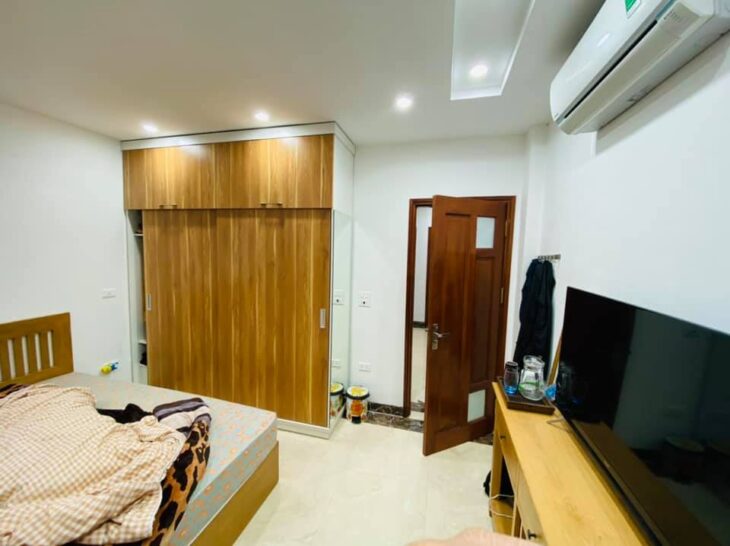 BÁN NHÀ SIÊU ĐẸP LẠC LONG QUÂN , TÂY HỒ 37M, 6T, MT 4.1M, CÁCH Ô TÔ TRÁNH 1 NHÀ, 10 TỶ. 0937651883.