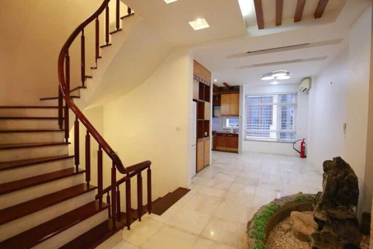 ???? ĐẲNG CẤP HOÀNG CẦU – PHÂN LÔ – Ô TÔ- 43M- MT4.1- 4 Tầng- 15.5 tỷ