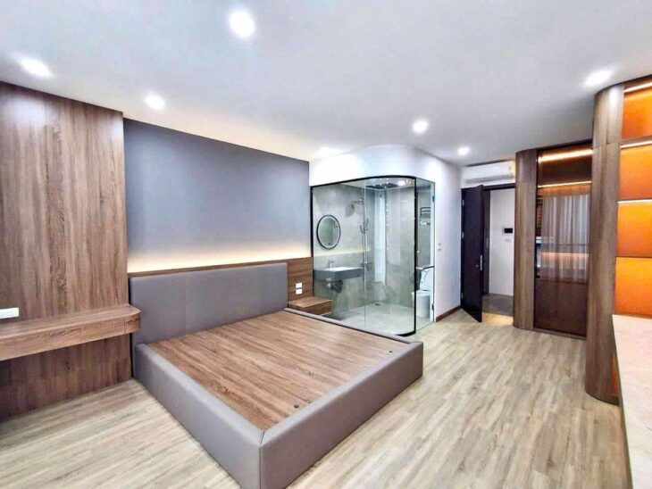 nhà đẹp Nguyễn Văn Cừ- Nguyễn Sơn-Gia Thuỵ, 38m x 6tầng, gara, thang máy, full nội thất