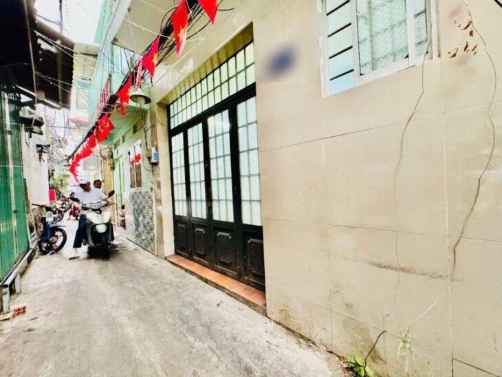 [ QUẬN 4] NHÀ NHỎ ĐẸP – NHỈNH 1.5 TỶ CÓ NGAY NHÀ ĐẸP – DÒNG TIỀN SẴN 5 TRIỆU/ THÁNG – QUA QUẬN 1