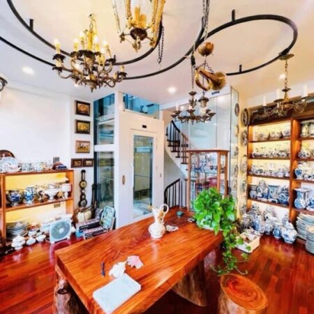 HOA HẬU MẶT PHỐ MINH KHAI -5 TẦNG THANG MÁY – LÔ GÓC – VỈA HÈ RỘNG -NHÀ ĐẸP THIẾT KẾ ĐẲNG CẤP