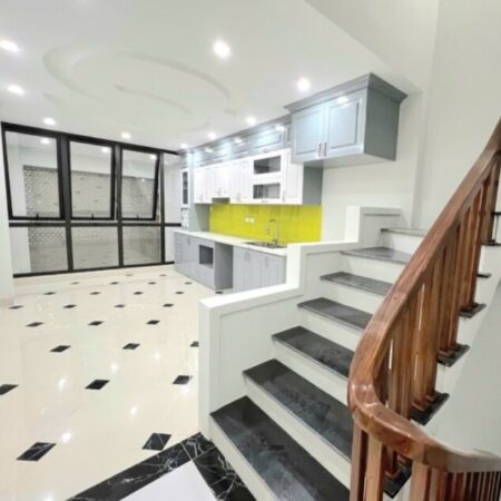 BÁN NHÀ KIM GIANG, HOÀNG MAI, 7 TẦNG THANG MÁY- GẦN Ô TÔ, 40M2, 8.8 TỶ(CTL)