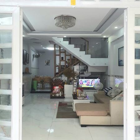 52m – Dương Quảng Hàm – HXH – 3.95 tỷ.