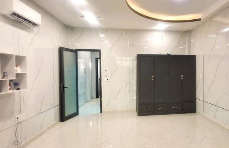 NHÀ 5 TẦNG – 8PN – 61M2 – HXH, CHỈ 5.6T – CĂN DUY NHẤT Q9