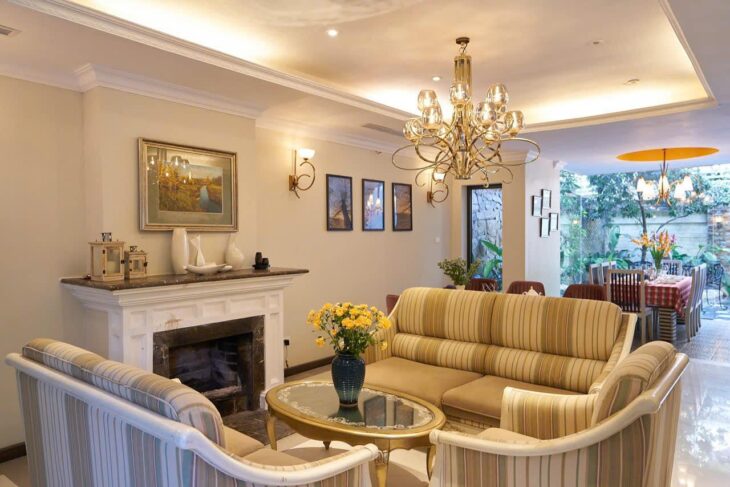 BIỆT THỰ KĐT DỊCH VỌNG ???? 307 M2 x 4T ???? MT 15M ????KINH DOANH VIP????PHÂN LÔ ????ĐƯỜNG Ô TÔ TRÁNH