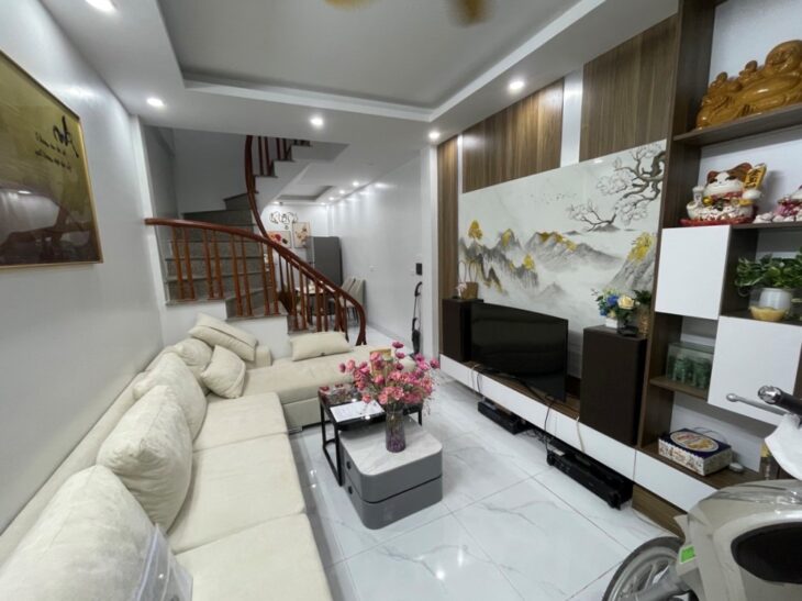 BÁN NHÀ ĐỊNH CÔNG THƯỢNG, HOÀNG MAI, MỚI Ở NGAY- FULL NỘI THẤT, 30M2, 6.3TỶ(CTL)