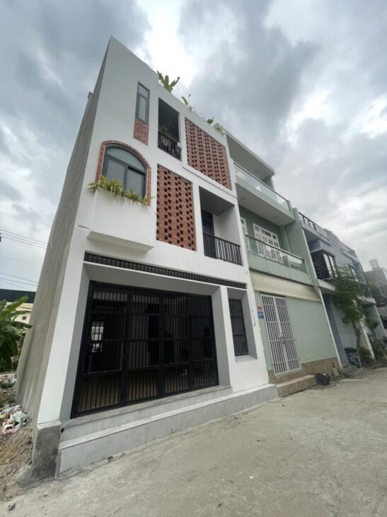 14. VIP TX43 – CẶP NHÀ SỔ HỒNG- 2MT TRƯỚC SAU- 5,45×7,5=41m2 – 5 PHÒNG – ĐƯỜNG THÔNG 7M-3,68 TỶ.