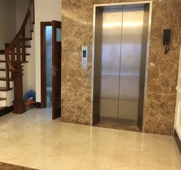 Đẹp từ NHÀ cho đến GIÁ 6 tầng THANG MÁY phố Mai Dịch chỉ 9.2 tỷ