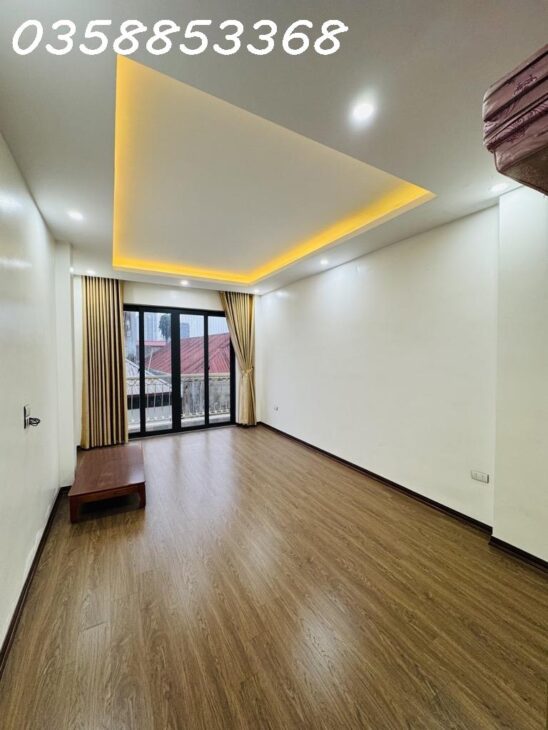 Bán Nhà: Mặt đường Bờ Sông, 47m2, Kinh Doanh, oto đỗ cửa, sổ vuông. Nhỉnh 8 tỷ