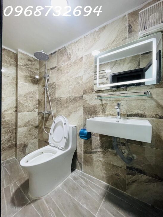 4.9 TỶ NHÀ ĐẸP NHƯ HOA HẬU TT ĐỐNG ĐA, NHÀ ĐẸP LUNG LINH, THIẾT KẾ HIỆN ĐẠI, FULL NỘI THẤT CAO CẤP,