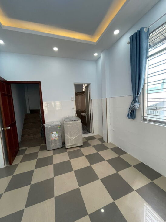 BÁN NHÀ 4 TẦNG CĂN GỐC GIÁ HỜI – LÝ THÁI TỔ – Q.10 – 30M2 – SỔ HỒNG RIÊNG