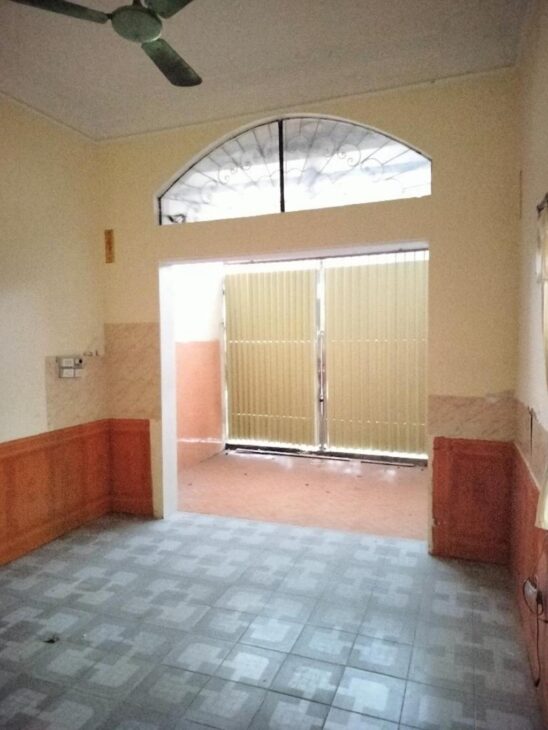 Bán đất tặng nhà 3 tầng 5 ngủ, Trường Chinh 93m2, 16,5 tỷ