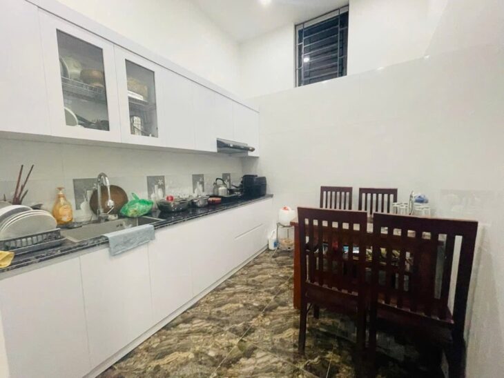 HIếm, Đội Cấn, ngõ thông, lô góc 3 thoáng, 40 m2, MT 6 m, 4 tầng, chỉ 10 tỷ