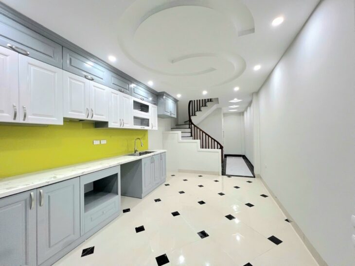 BÁN NHÀ KIM GIANG, HOÀNG MAI, 7 TẦNG THANG MÁY- GẦN Ô TÔ, 40M2, 8.8 TỶ(CTL)