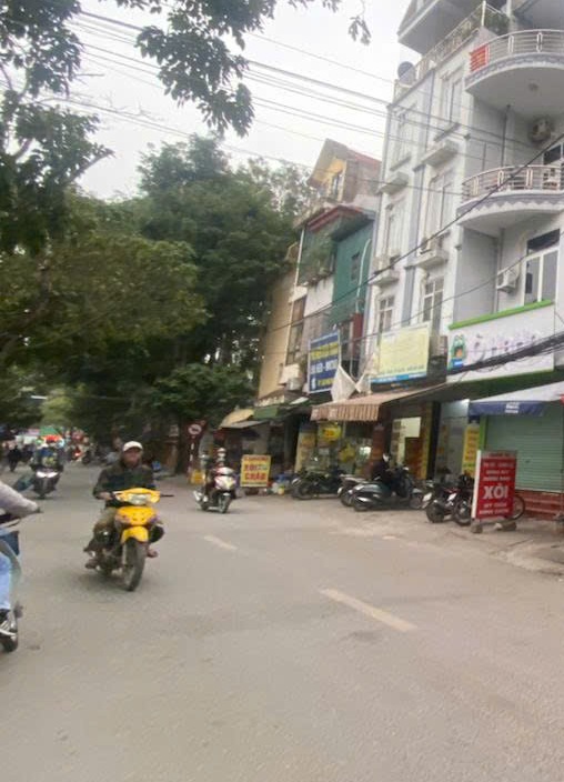 MẶT PHỐ NGUYỄN VIẾT XUÂN-HÀ ĐÔNG – KINH DOANH SẦM UẤT – HÀNG XÓM CAO ĐẲNG – BỆNH VIỆN