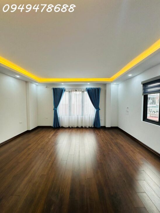 TRUNG TÂM CẦU GIẤY, MẶT NGÕ KINH DOANH ĐỈNH CHÓP – NHÀ ĐẸP VỀ Ở LUÔN – LÔ GÓC – NGÕ TO THOÁNG , BA
