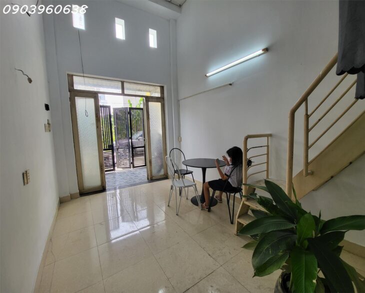 6 . THẠNH XUÂN 43 – Q12 – NHÀ SỔ HỔNG CẶP- khu Vip – đường 7m thông- chỉ 2,330 tỷ + 2,230 tỷ.