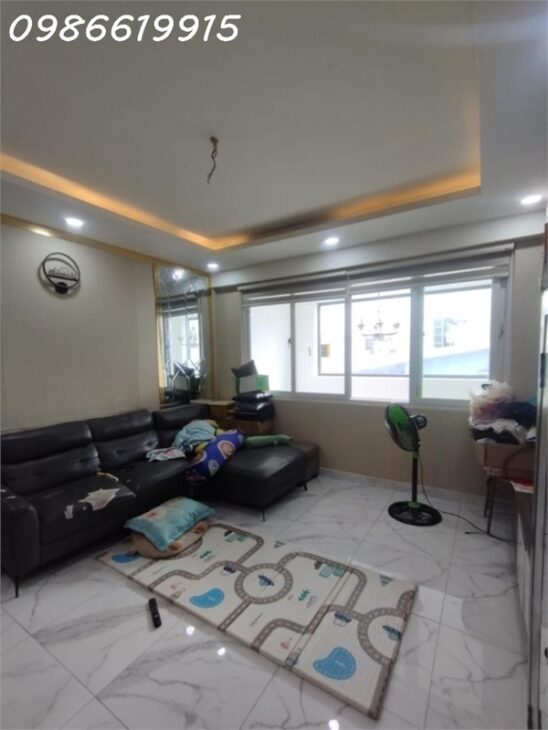 BÁN NHÀ Q7 – GẦN NGUYỄN THỊ THẬP – DT 75M2 – Ô TÔ TỚI CỬA – CHỈ 8X TỶ