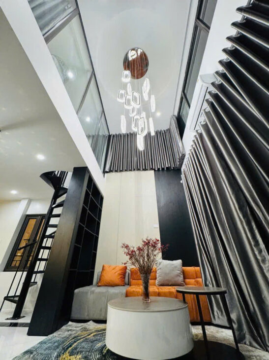 Nhà riêng 5 tầng thang máy phố Nguyễn Cao – Hai Bà Trưng – 50m2 giá chỉ 12.x tỷ