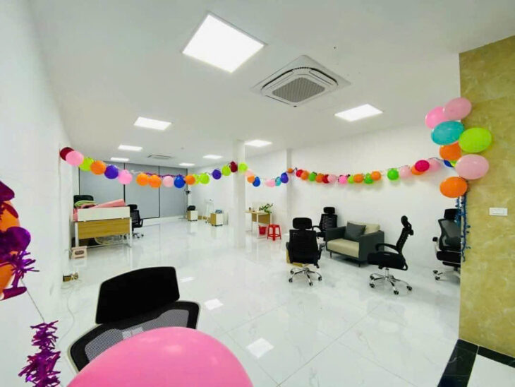 Bán nhà mặt phố Vip 100m Quan Nhân view Hồ Vip cực đẹp Thanh Xuân, HN