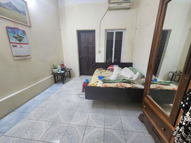 Bán nhà lô góc Lạc Long Quân, ô tô kinh doanh văn phòng, 4 tầng, 50m, 3.1m, 11.5 tỷ