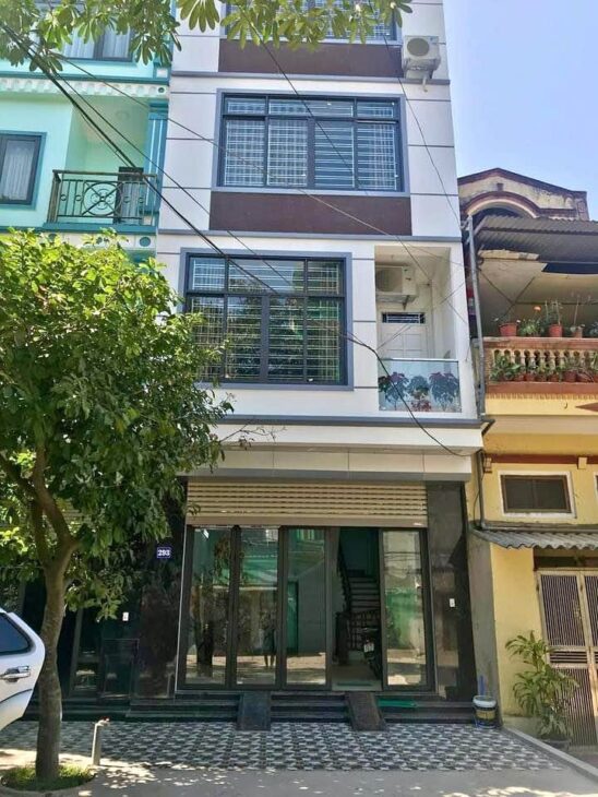 Bồ Đề,Long Biên ngõ thông ô tô vào nhà DT 42m2 giá chỉ 11.5 tỷ