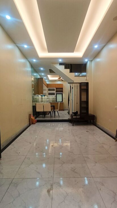 Bán nhà phố Hào Nam – Đống Đa, 34m2, 4 tầng giá HẠ CHÀO chỉ 7,6 tỷ