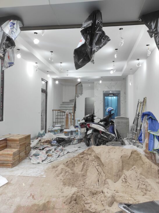 Lô Góc VIP 48m² – 6 Tầng Thang Máy – Ô Tô 7 Chỗ – Gần Aeon Long Biên