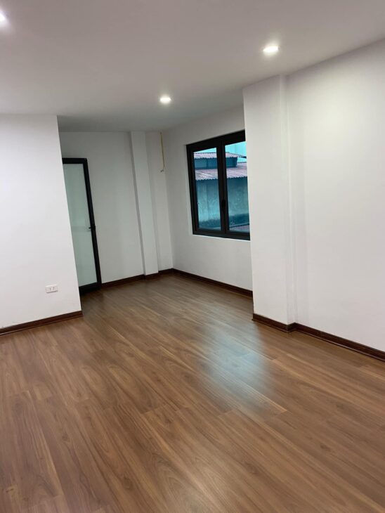 Bán nhà phố Hoàng Hoa Thám – Ba Đình 30m2 mt4,1m giá chỉ 5.7 tỷ