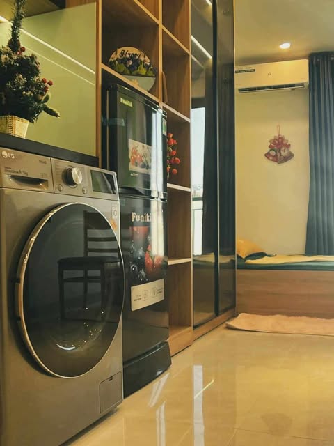 MẶT PHỐ CỰ LỘC, LÔ GÓC, MỚI TINH, ÔTÔ TRÁNH, CẠNH ROYAL CITY: 81M, 7 TẦNG, MT: 5M