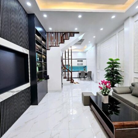 ????????????Nhà đẹp Trần Thái Tông 45m 5T, ngõ 3 gác tránh, SH quay đầu, 9.8 Tỷ ????????????Nhà đẹp Trần Thái Tông 45m 5T, ngõ 3 gác tránh, SH quay đầu, 9.8 Tỷ