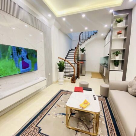 Bán nhà phố Phạm Văn Đồng – Bắc Từ Liêm, 35m2 5 tầng giá chỉ nhỉnh 6 tỷ