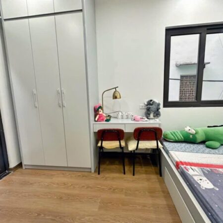 Hiếm!!! Nhà Cù Chính Lan 25m2.MTx4 lô góc, ô tô đỗ cửa, ở ngay, gần trường