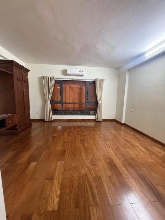 ????MẶT NGÕ THÔNG GIÁP NHẤT, DÂN XÂY, GẦN Ô TÔ.???? DT 35m2, 4 Tầng, MT 4,8m GIÁ : 7,8 Tỷ