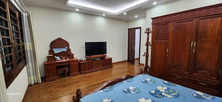 ÔTÔ ĐỖ CỬA-CÁCH PHỐ CHỈ 15M-Bán nhà Phố Trung Kính 58/65m,5Tầng,MT 5.5m 25.5 Tỷ