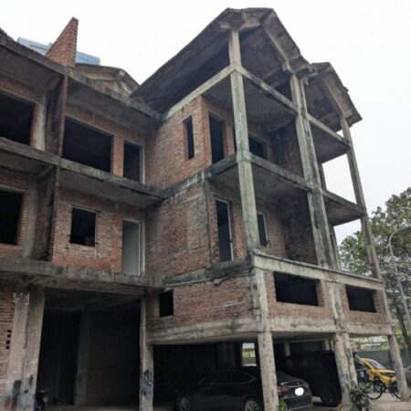 BÁN BIỆT THỰ NGUYỄN HOÀNG TÔN-TÂY HỒ-188M-4T-88TY LH: 0982.769.586