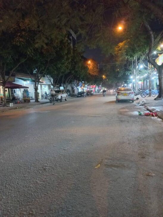 BÁN NHÀ PHỐ TRẠM – LÔ GÓC – 6 TẦNG THANG MÁY – FULL NỘI THẤT – Ô TÔ VÀO NHÀ