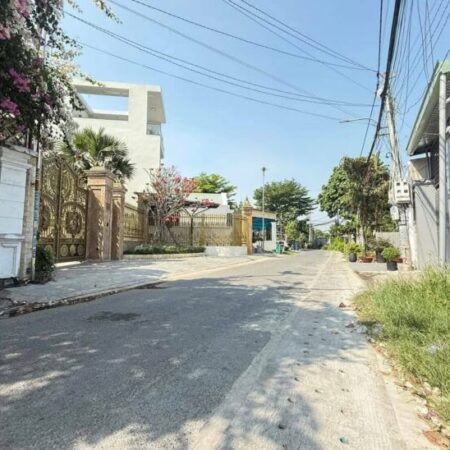 CHỦ NỢ CẦN BÁN GẤP LÔ ĐÁT NGAY CHỢ TÂN PHƯỚC KHÁNH- TÂN UYÊN CHỦ NỢ CẦN BÁN GẤP LÔ ĐÁT NGAY CHỢ TÂN PHƯỚC KHÁNH- TÂN UYÊN