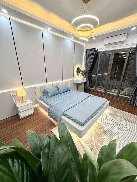 NHÀ MỚI Ô CÁCH – VIỆT HƯNG – NGÔ GIA TỰ – LONG BIÊN GẦN 35m x 5 TẦNG MỚI KOONG – CHỈ 5,5 TỶ OTO ĐỖ