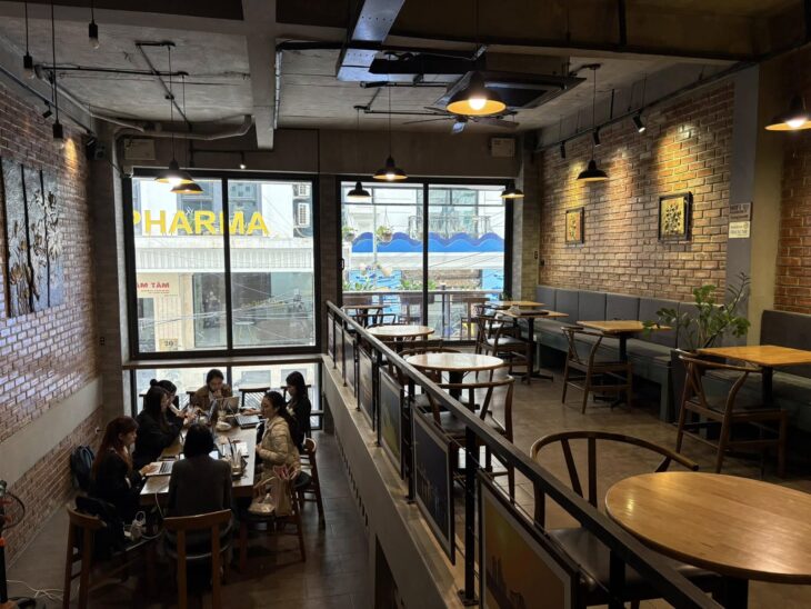 Bán nhà Ôtô tránh, Kinh doanh ngon-Ngõ 21 Lê Văn Lương 77m2/ 5Tầng, MT 6m 45 Tỷ