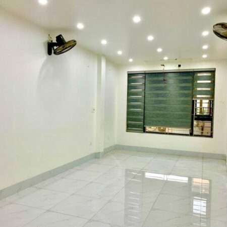 Bán nhà Khương Trung 42m2.5T ngõ thông, kinh doanh, QH ổn định ở ngay